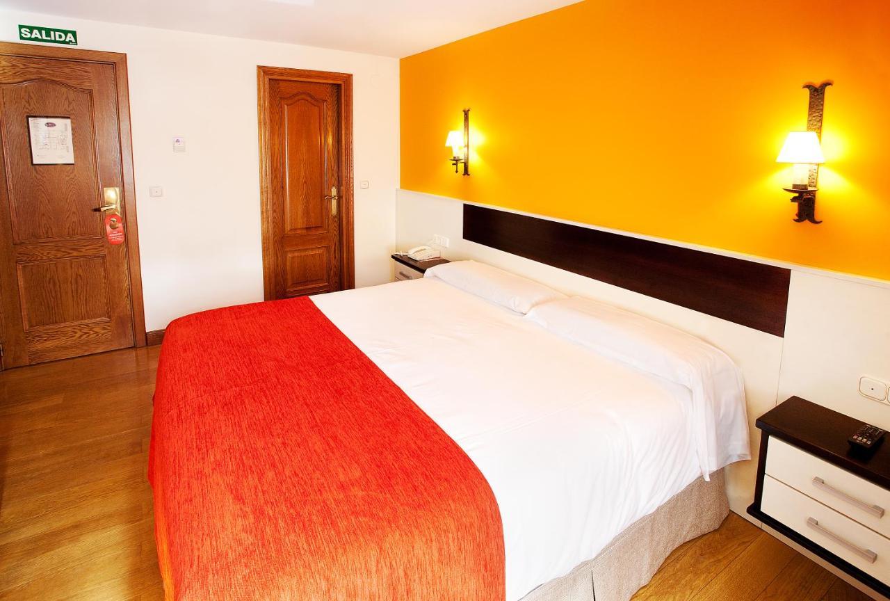 Hotel Venta De Etxalar Dış mekan fotoğraf