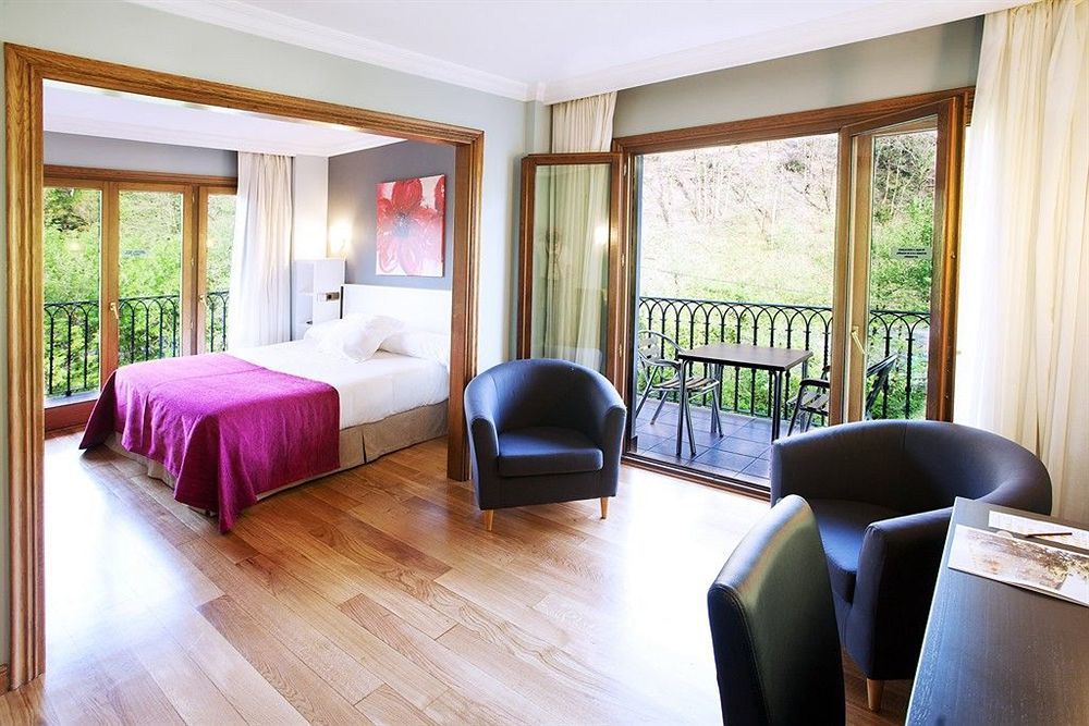 Hotel Venta De Etxalar Dış mekan fotoğraf
