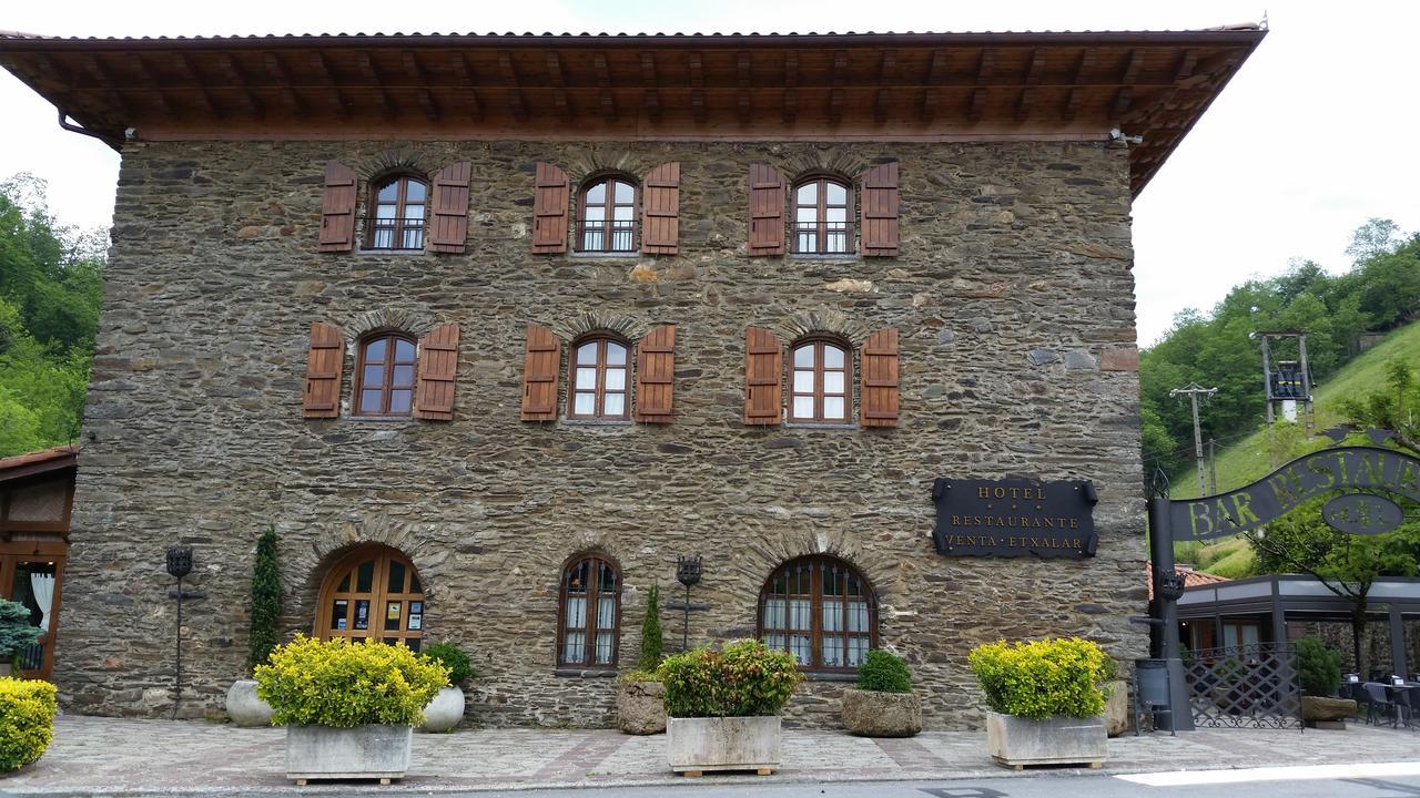 Hotel Venta De Etxalar Dış mekan fotoğraf