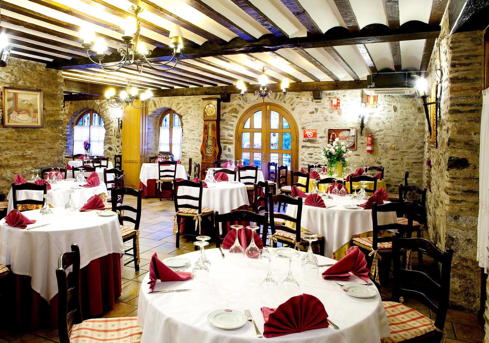Hotel Venta De Etxalar Dış mekan fotoğraf
