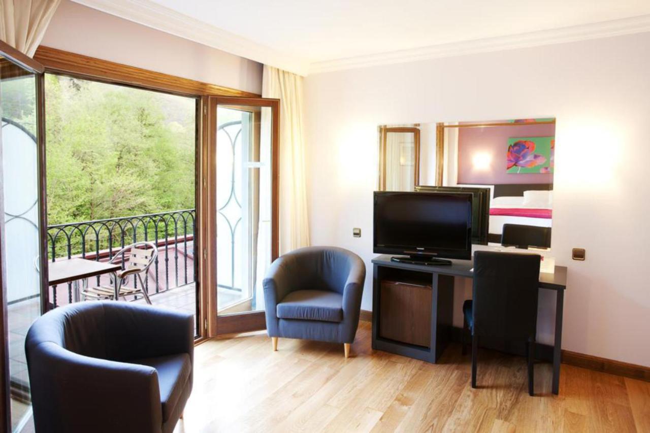 Hotel Venta De Etxalar Dış mekan fotoğraf
